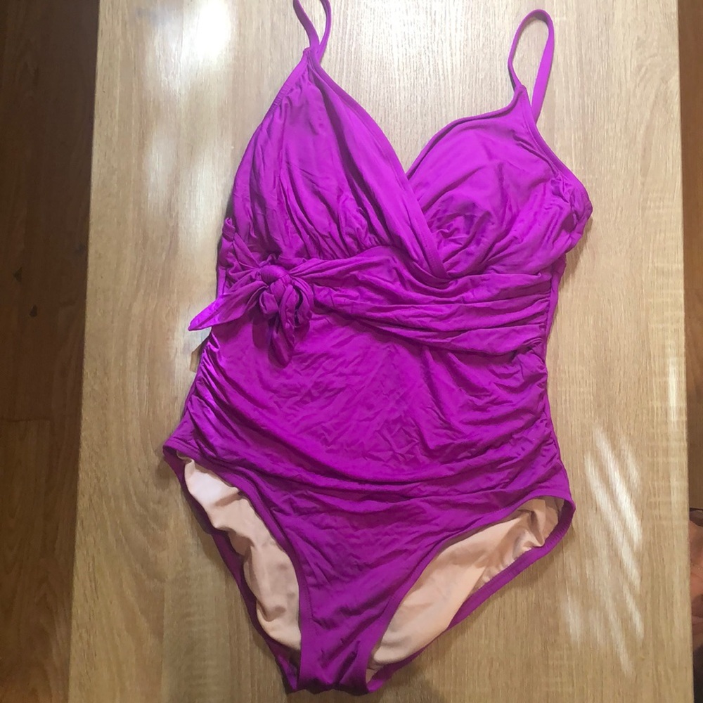 Merona Ruched Swimsuit Size Large